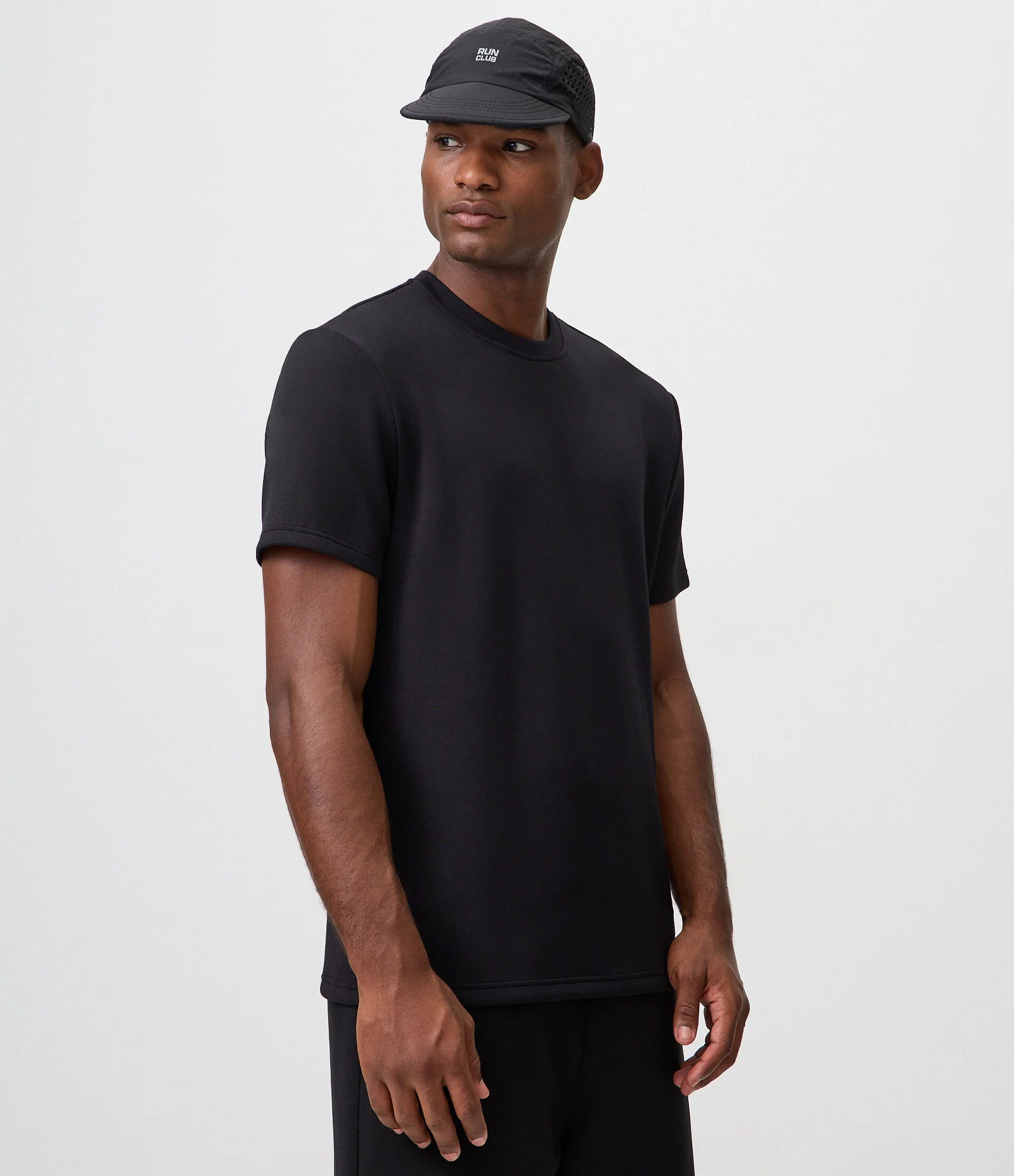 Camiseta Comfort Esportiva em Modal Preto 1