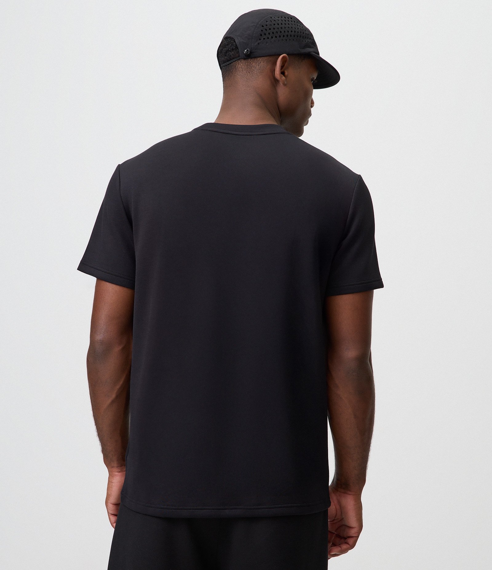 Camiseta Comfort Esportiva em Modal Preto 3