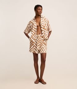 Short Runner em Viscolinho com Amarração e Estampa Geométrica