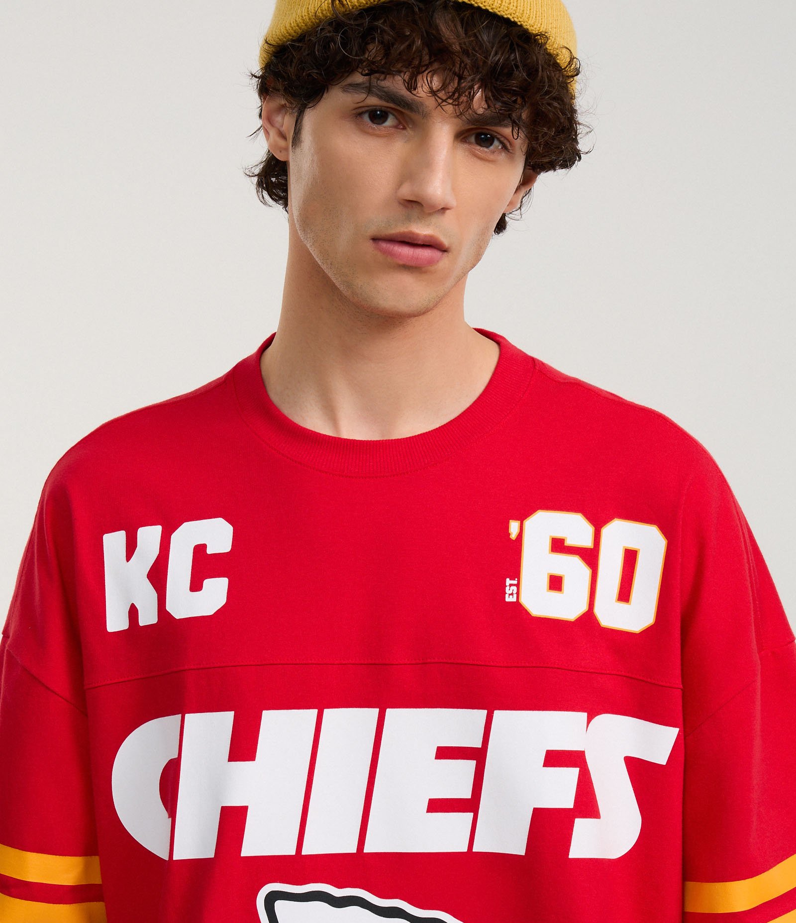Camiseta Boxy em Algodão com Estampa Lettering Chiefs Vermelho 4