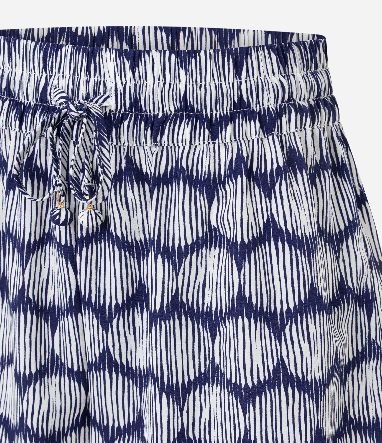 Saída de Praia Short em Chiffon Poá Diferenciado Azul 6