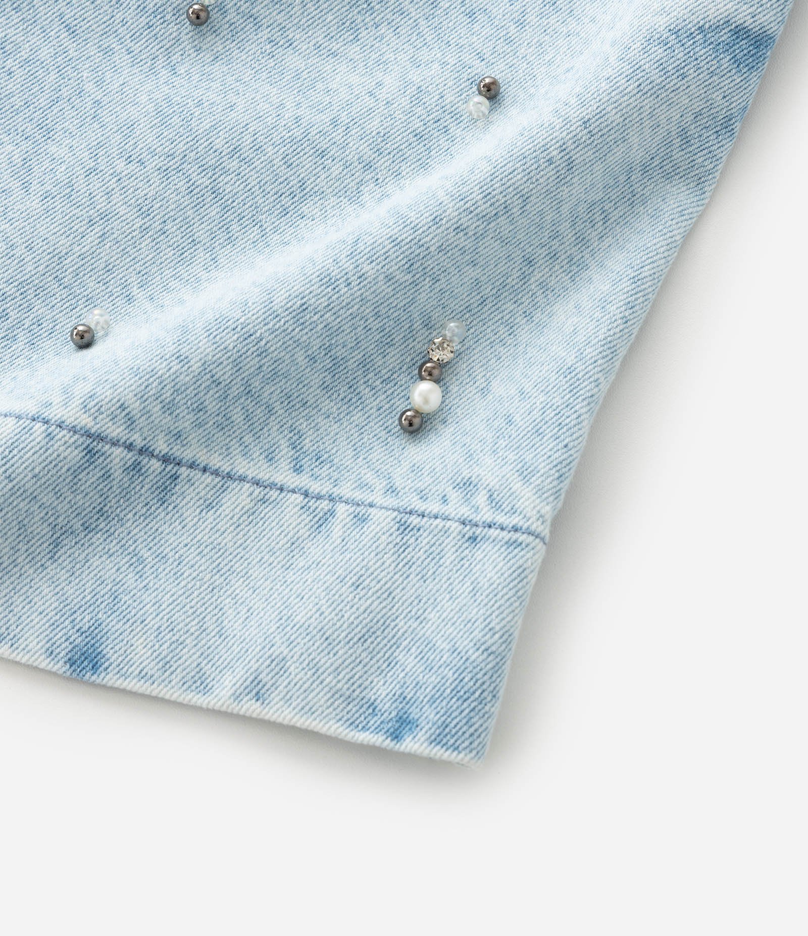 Bermuda em Jeans com com Cordão e Aplicações de Pérolas e Pedras Curve & Plus Size Azul 6