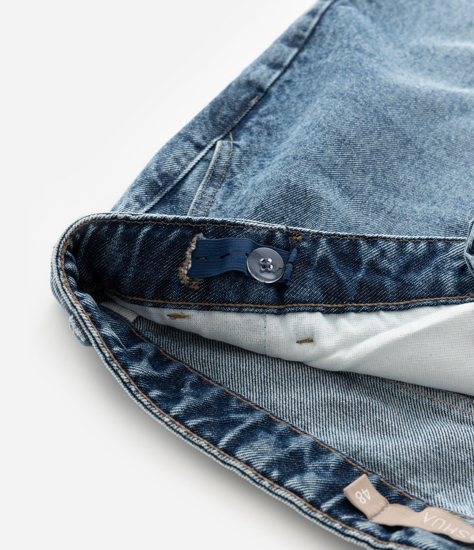 Bermuda em Jeans com Pences e Barra Larga Curve & Plus Size Azul 8