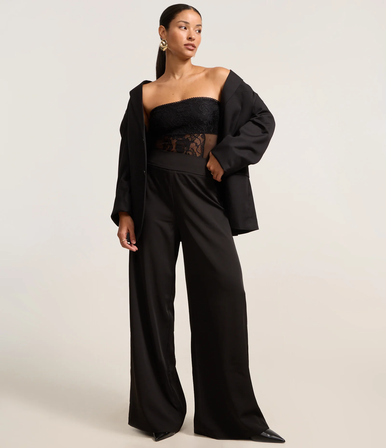 Body em Tule Texturizado com Renda Frontal Preto 2