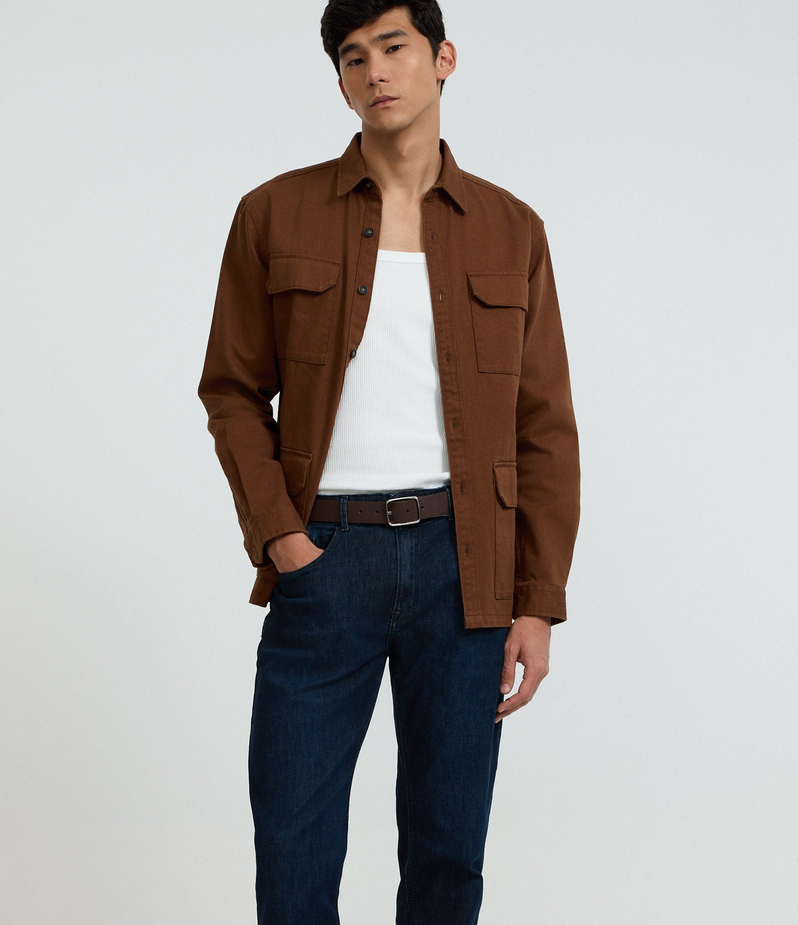 Calça Slim em Jeans com Bolsos com Tech Denim Escuro 3