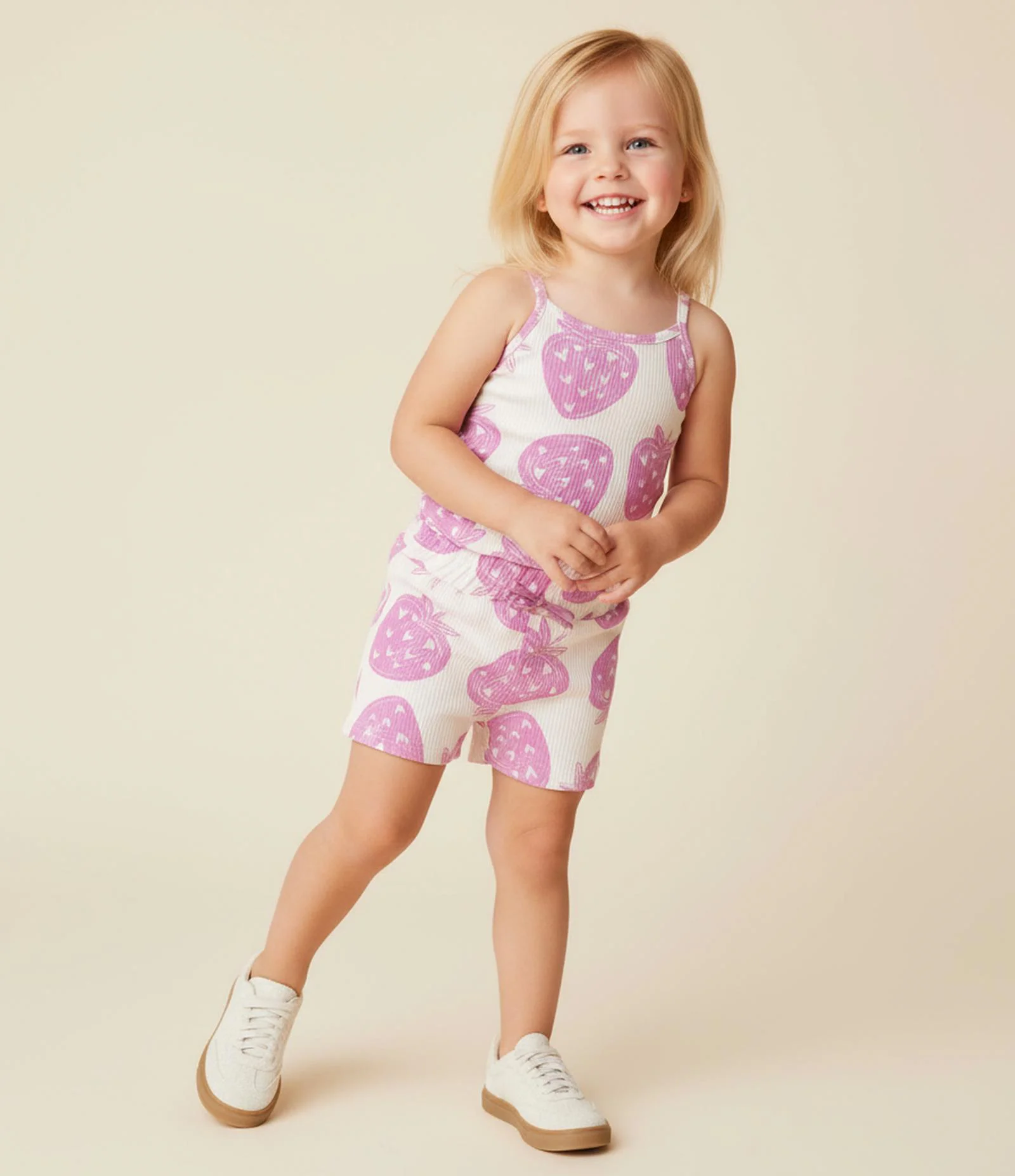 Short Clochard Infantil com Estampa Morangos - Tam1 a 6 Anos Bege/Rosa 1
