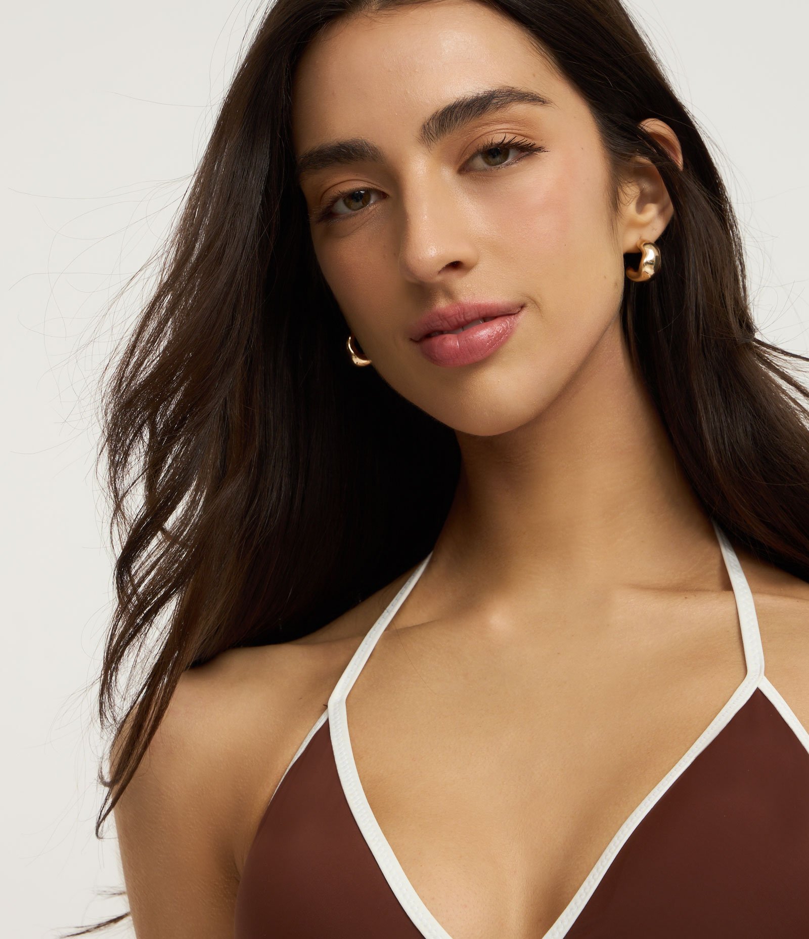 Biquíni Top Triangulo Fixo em Microfibra com Viés Contrastante Marrom 2