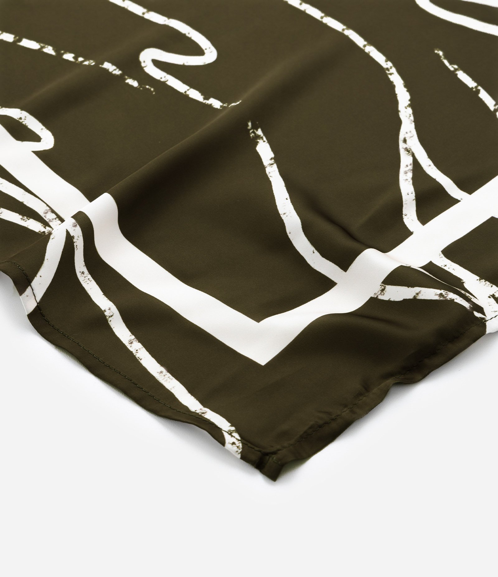 Lenço Quadrado em Cetim com Estampa Traços Marrom Esverdeado 4