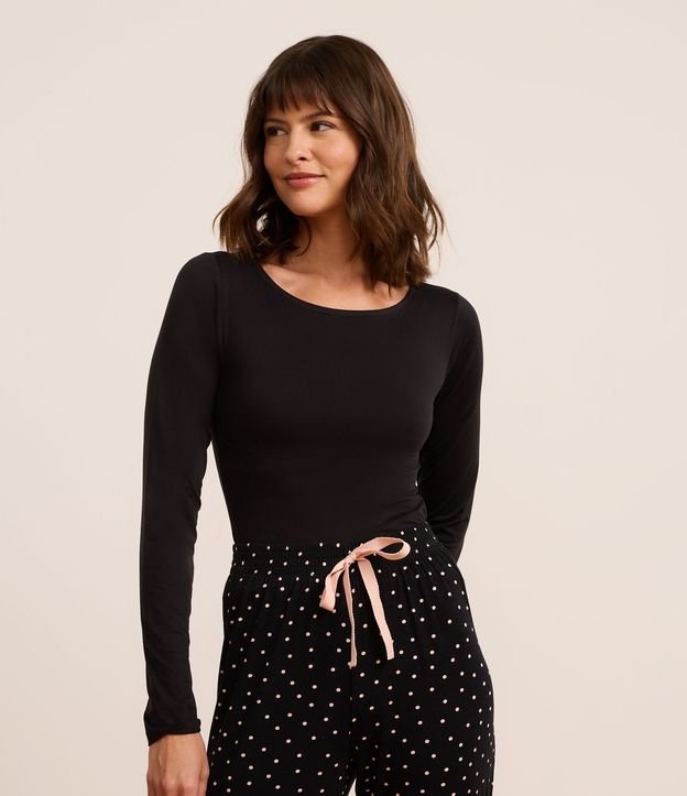 Cor: Preto | Tamanho: M