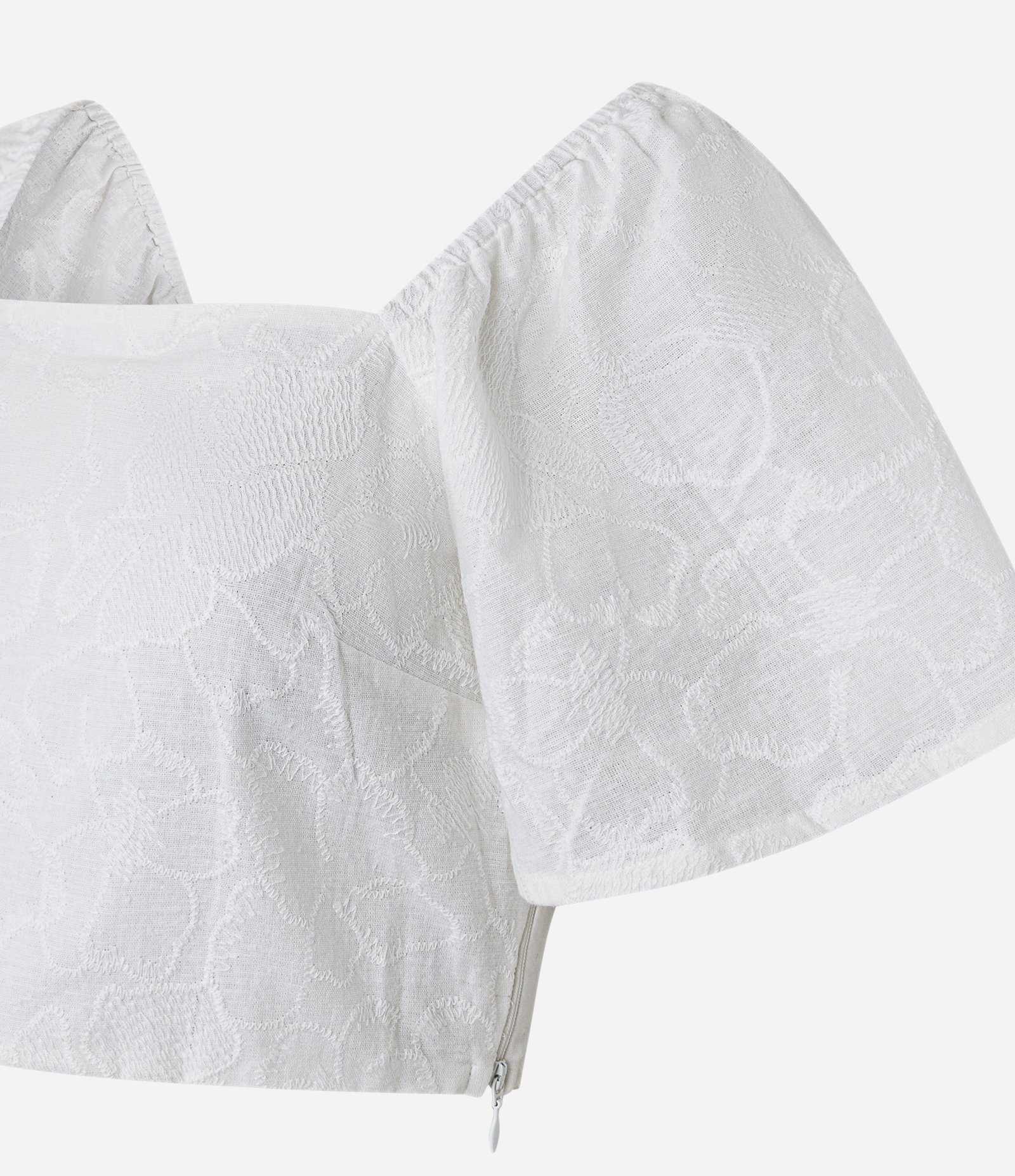 Blusa em Laise com Manga Bufante com Bordado Floral Branco 7