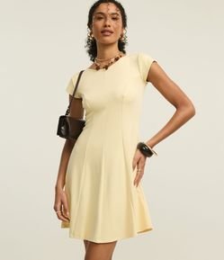 Vestido Curto em Ponto Roma com Recortes