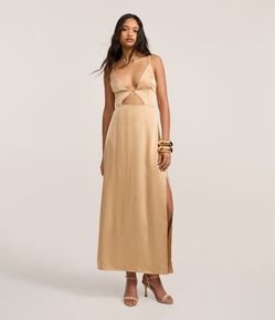Vestido New Midi Ajustado em Cetim com Recorte e Argola no Busto