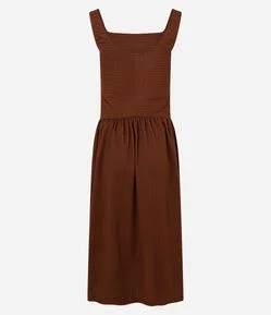 Vestido Reto Midi Texturizado com Decote Quadrado
