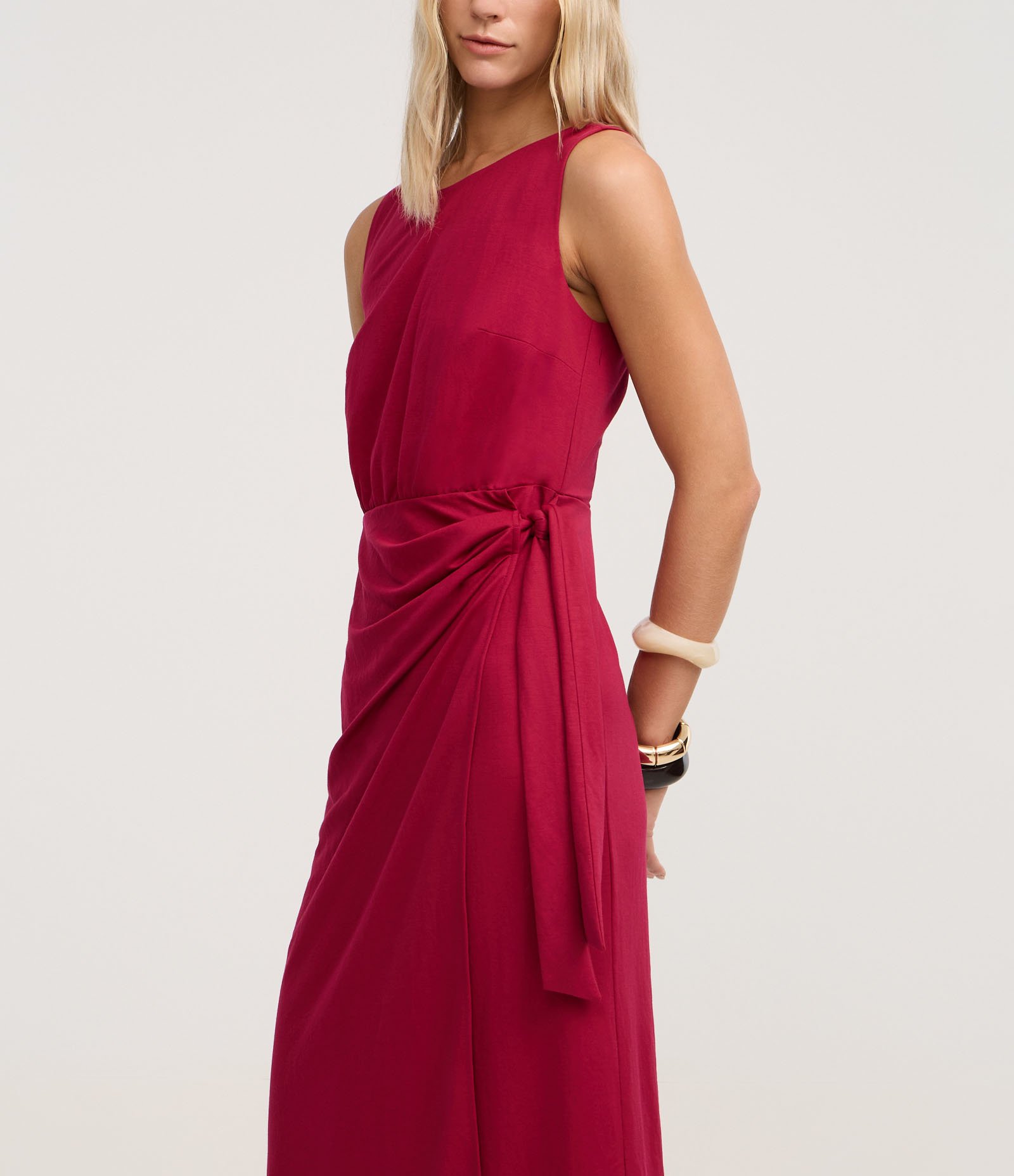 Vestido Evasê Longo em Piquet com Amarração Bordô 4