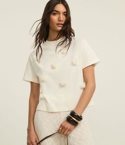 Blusa em Algodão com Flores de Organza Aplicadas