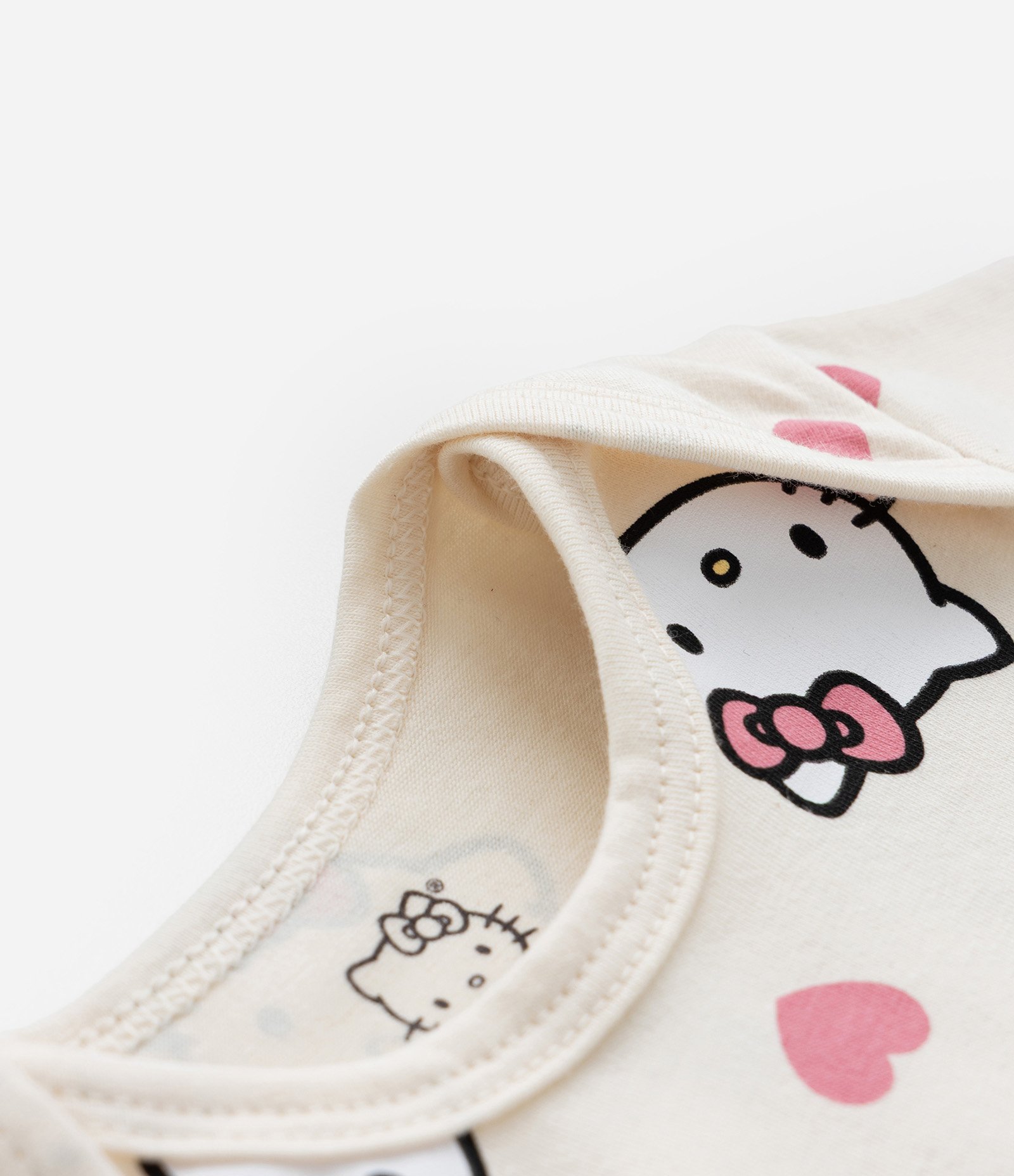 Body Infantil com Estampa da Hello Kitty - Tam RN a 18 meses Bege 5