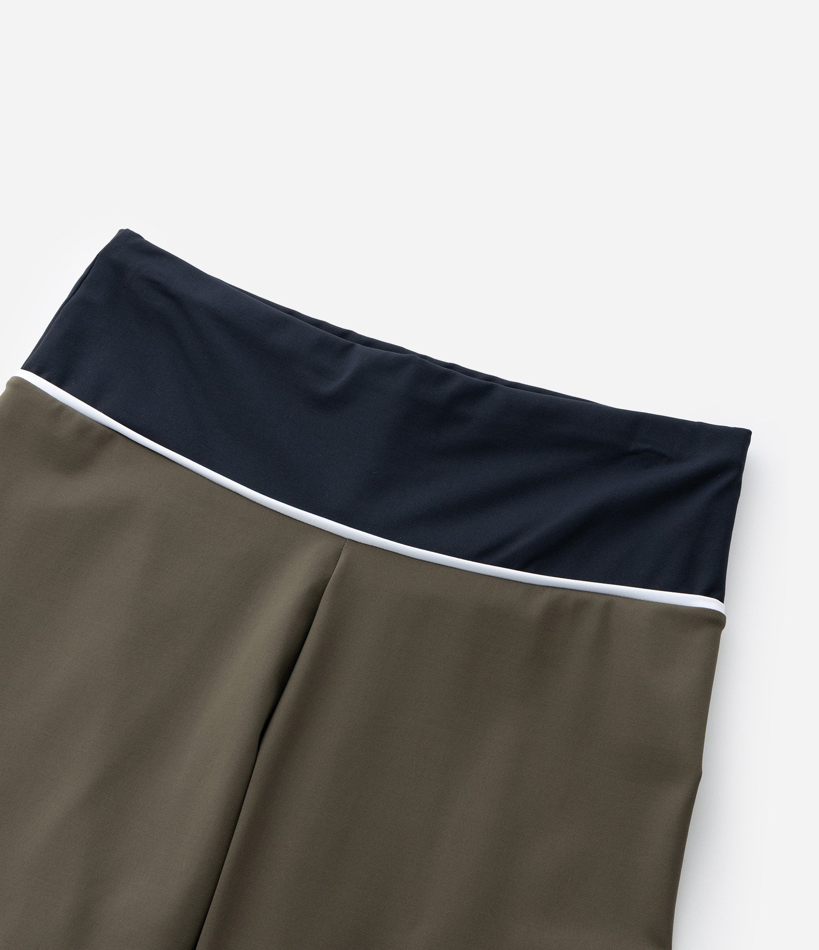 Calça Legging Esportiva em Tecnologia Dry com Cós Alto e Bloco de Cores Curve & Plus Size Verde 10