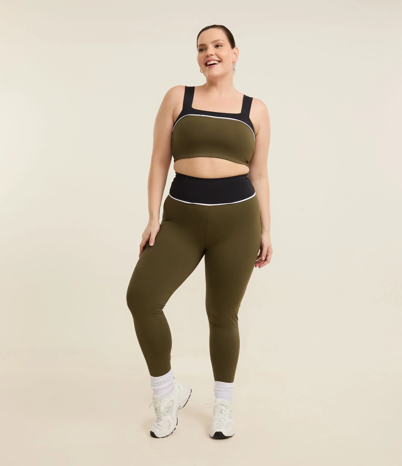 Calça Legging Esportiva em Tecnologia Dry com Cós Alto e Bloco de Cores Curve & Plus Size Verde 1
