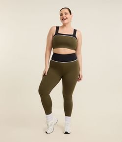 Calça Legging Esportiva em Tecnologia Dry com Cós Alto e Bloco de Cores Curve & Plus Size
