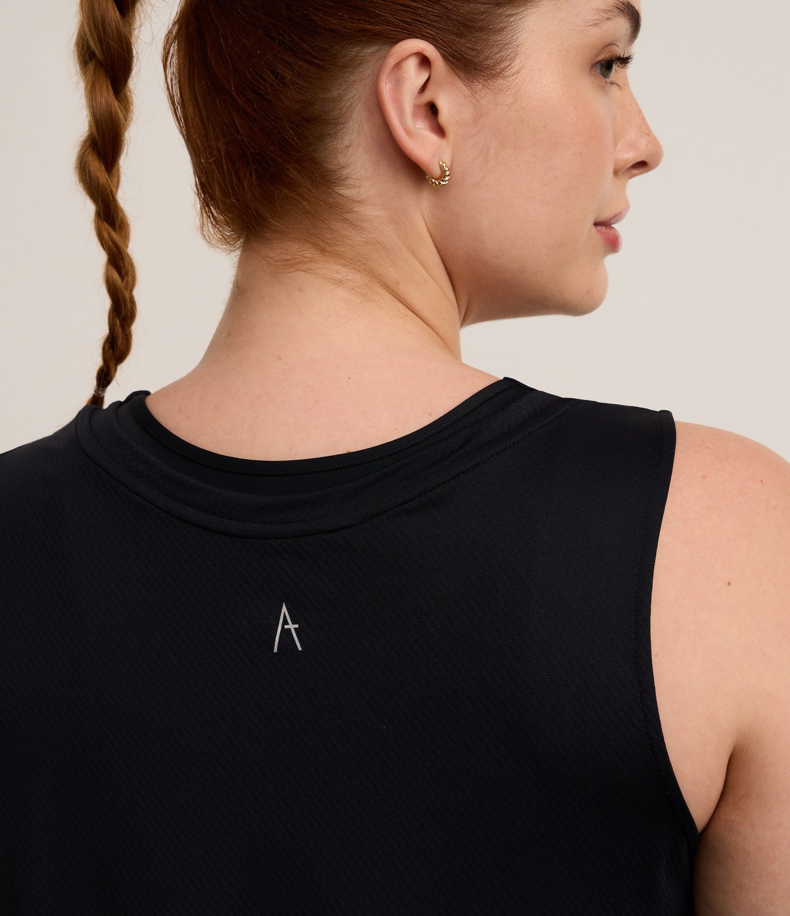 Regata Ampla Esportiva em Microfibra Texturizada Curve & Plus Size Preto 4