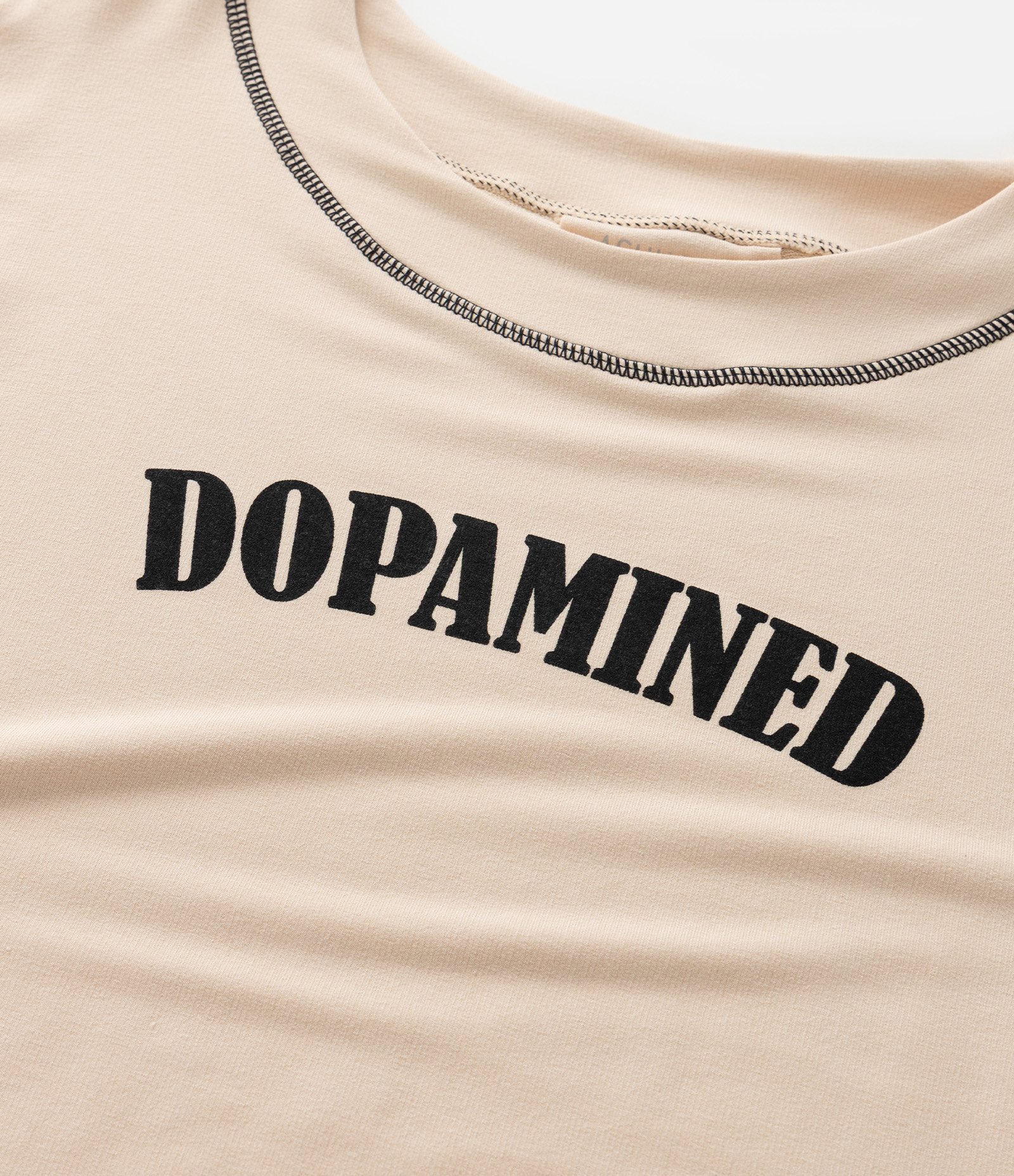 Camiseta Overcropped Esportiva com Estampa Dopamined Curve & Plus Size Bege 9