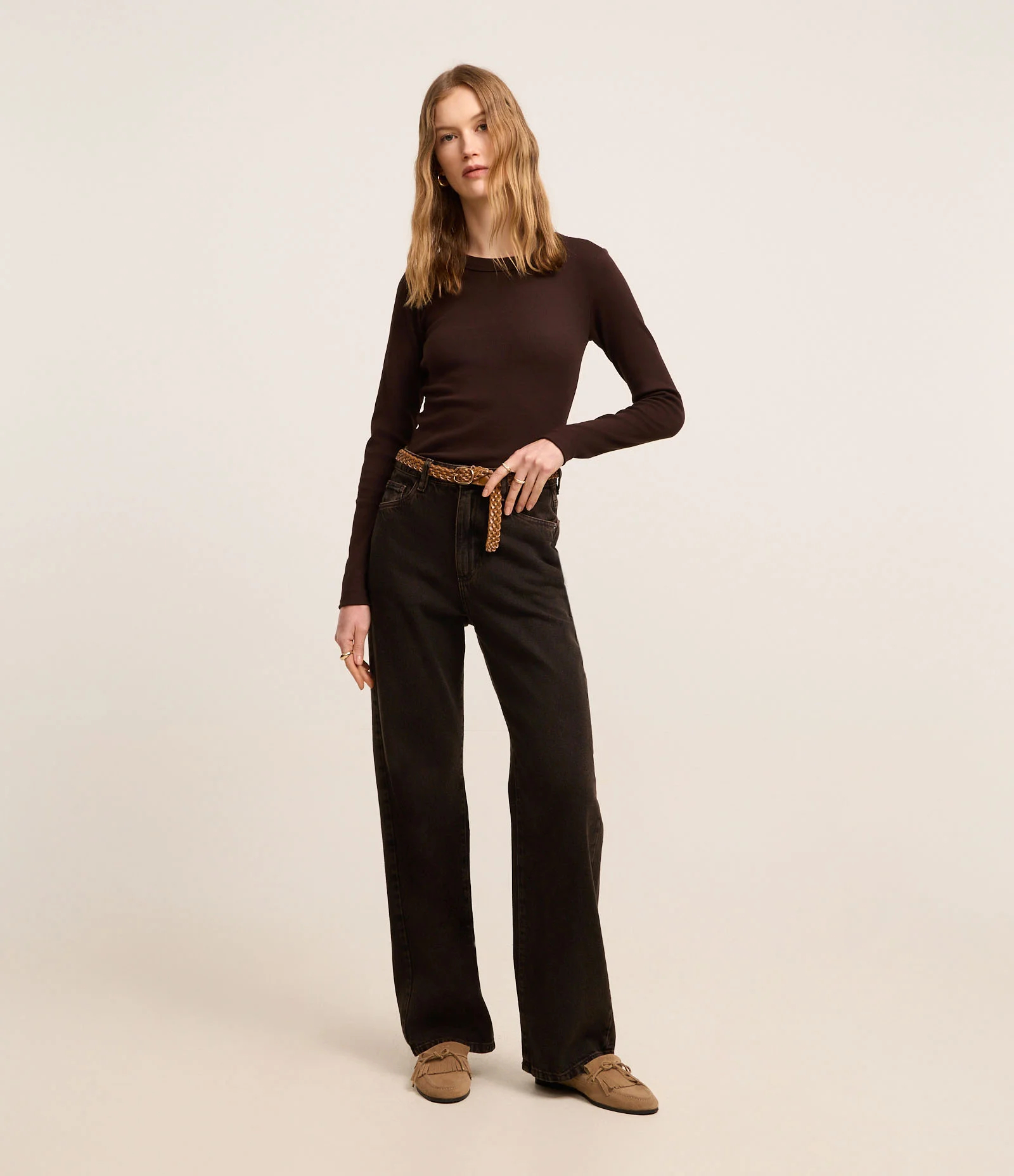 Blusa Básica Canelada em Ribana com Gola Redonda Marrom 2