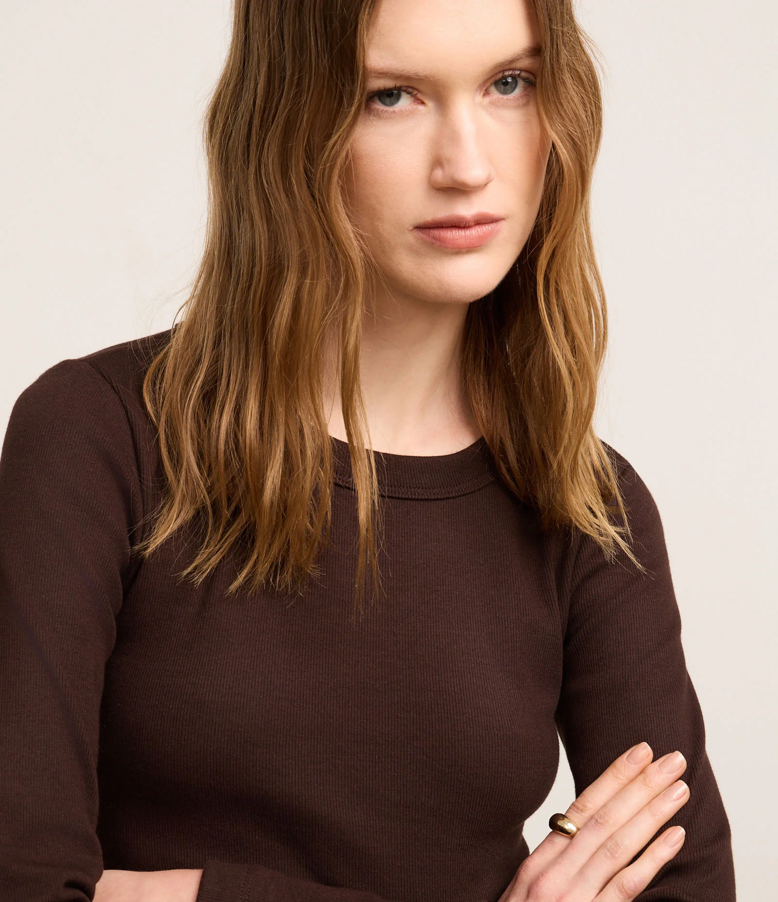 Blusa Básica Canelada em Ribana com Gola Redonda Marrom 3