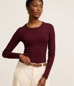 Blusa Básica Canelada em Ribana com Gola Redonda