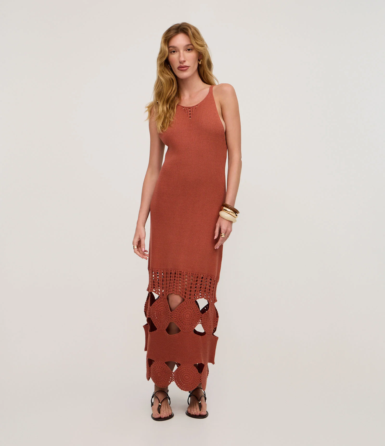 Vestido Long Midi em Tricô com Vazados e Ponto Diferenciado Terracota 2