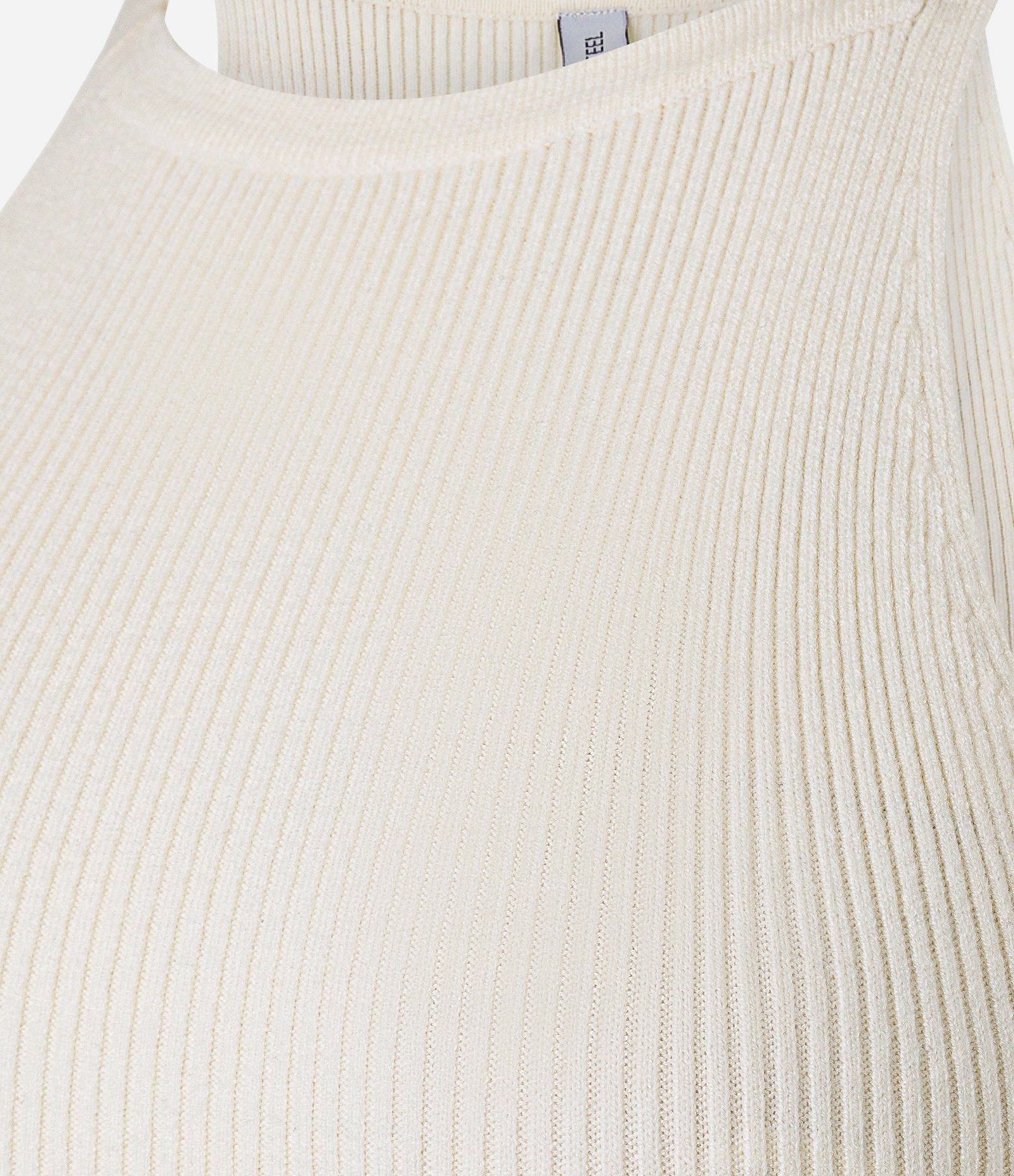 Vestido Skater Curto em Tricô com Gola Halter Bege 6