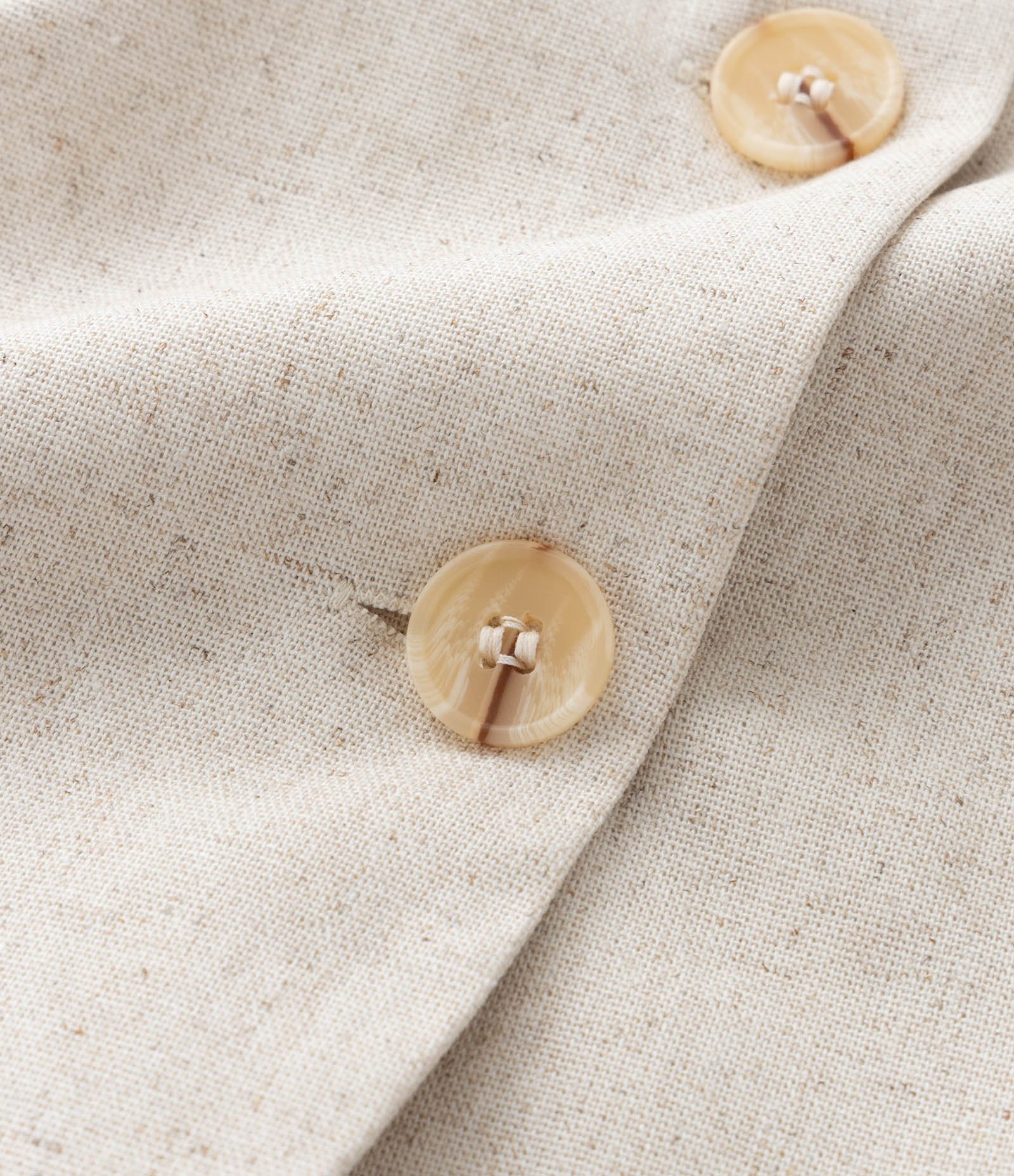 Colete Alfaiataria em Viscolinho com Botões e Bolsos Curve & Plus Size Off White 7