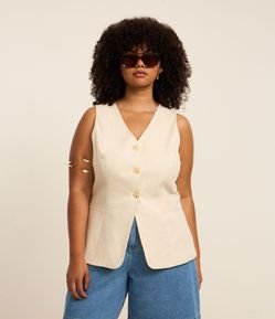 Colete Alfaiataria em Viscolinho com Botões e Bolsos Curve & Plus Size
