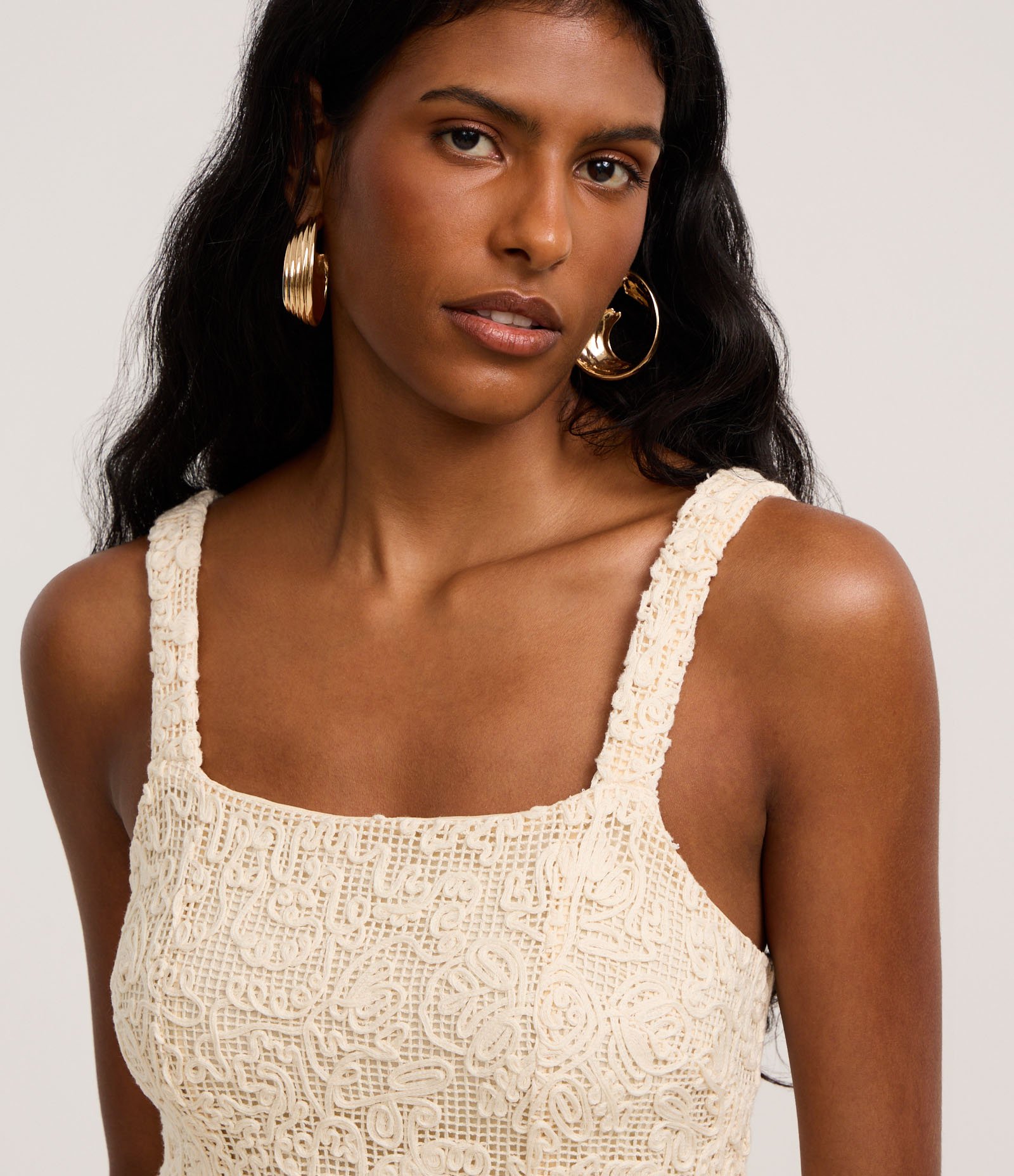 Vestido Long Midi em Renda com Cordas Bordadas Bege 3