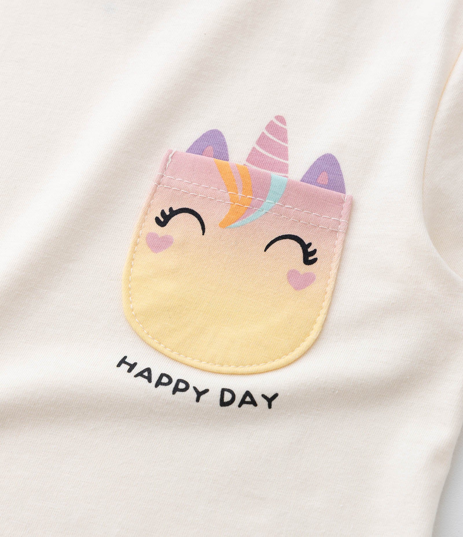 Blusa Infantil com Bolsinho Estampado de Unicórnio - Tam 1 a 6 Anos Bege 4