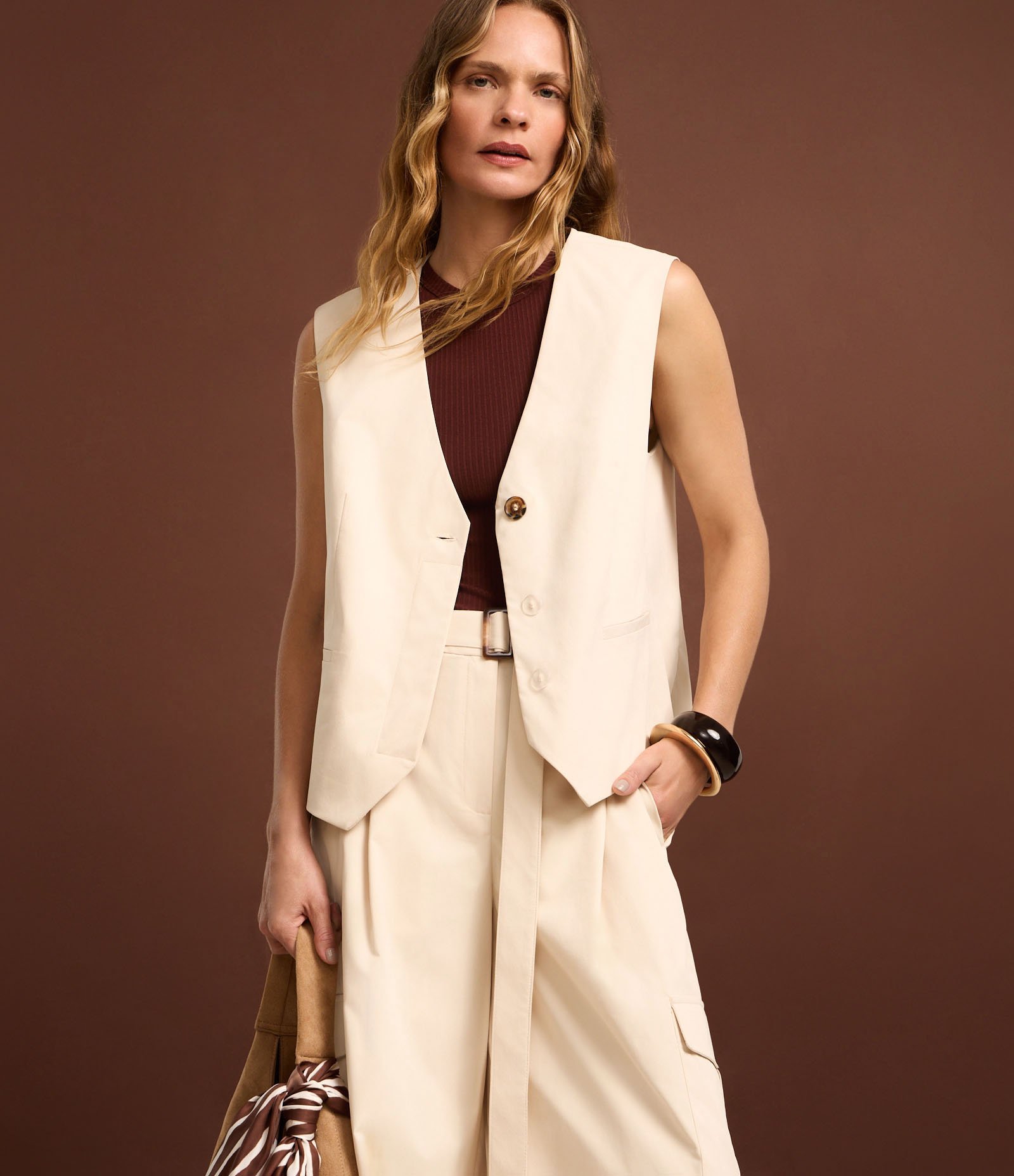 Colete em Efeito Sarja com Botão Único e Bolsos Falsos Bege 7