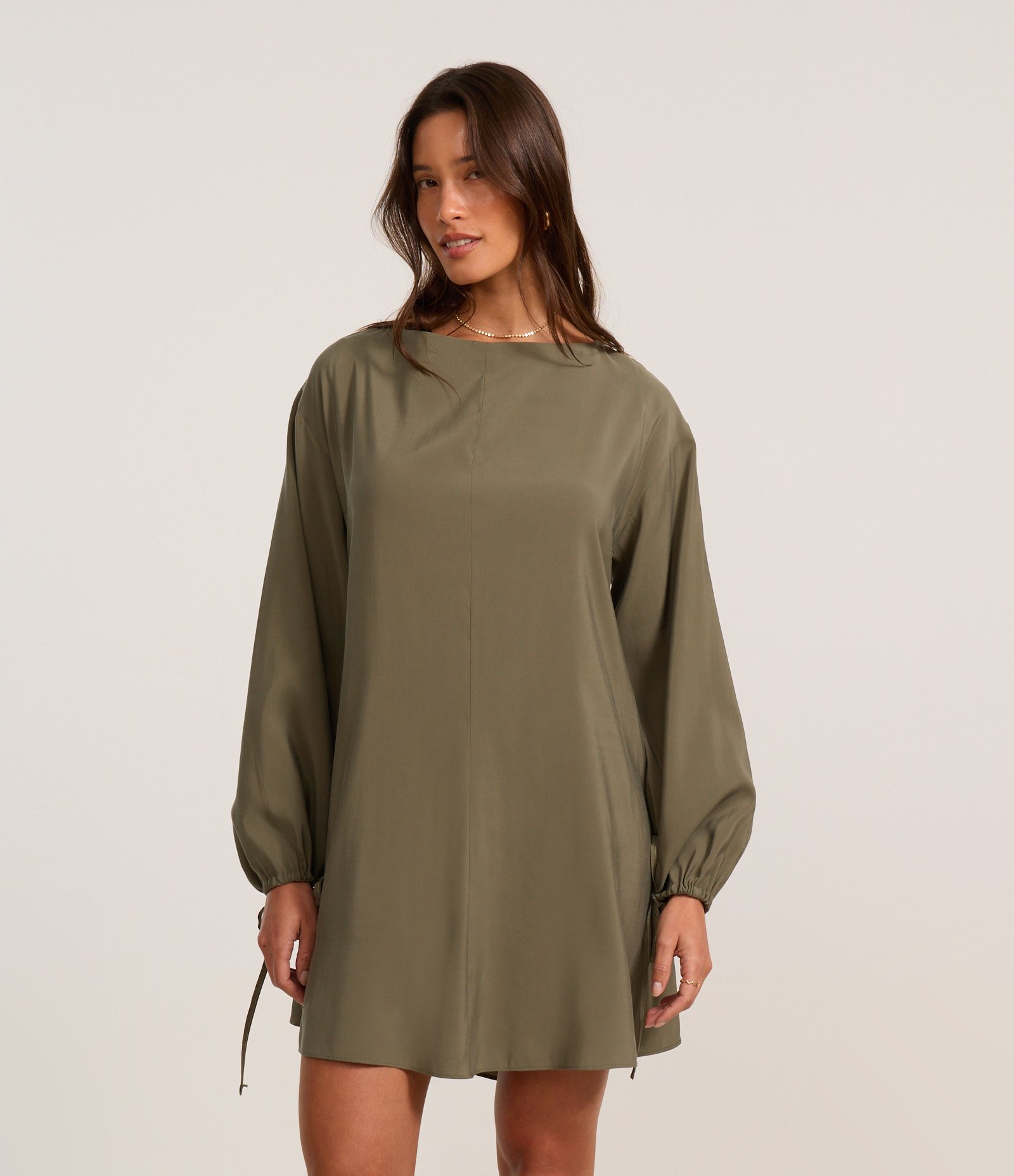 Vestido Godê em Tricoline com Manga Longa Verde 1