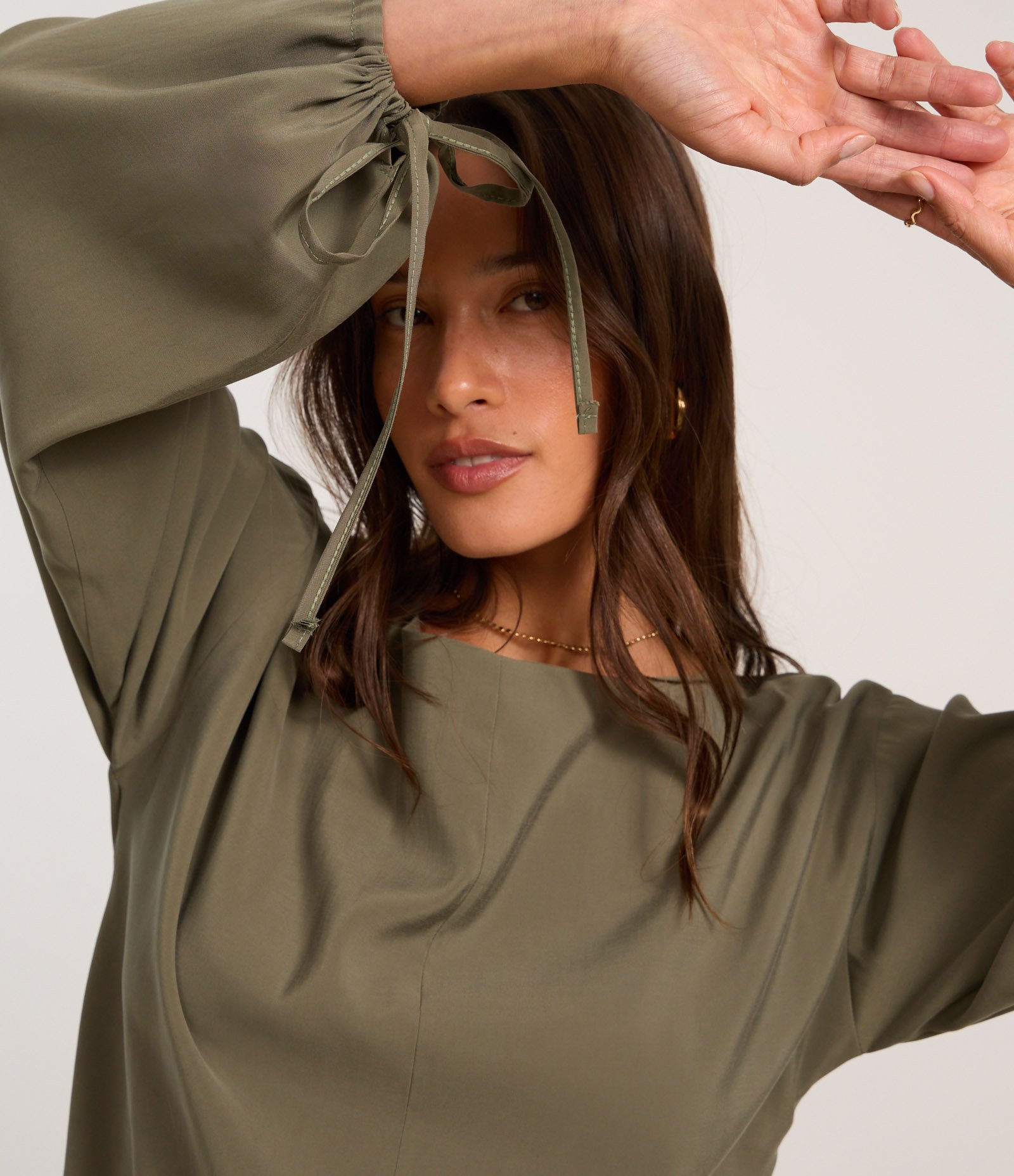 Vestido Godê em Tricoline com Manga Longa Verde 3