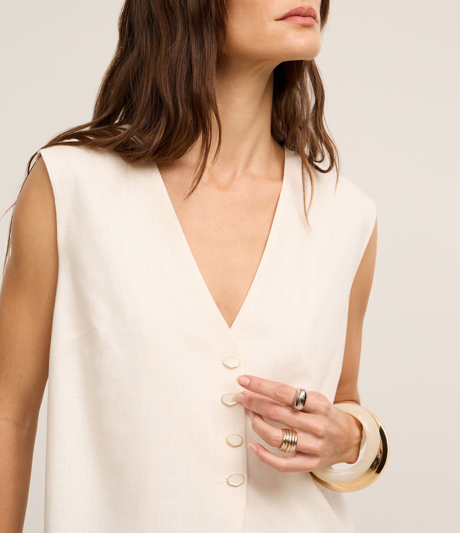 Colete Alongado Texturizado em Cambraia com Amarração Off White 3