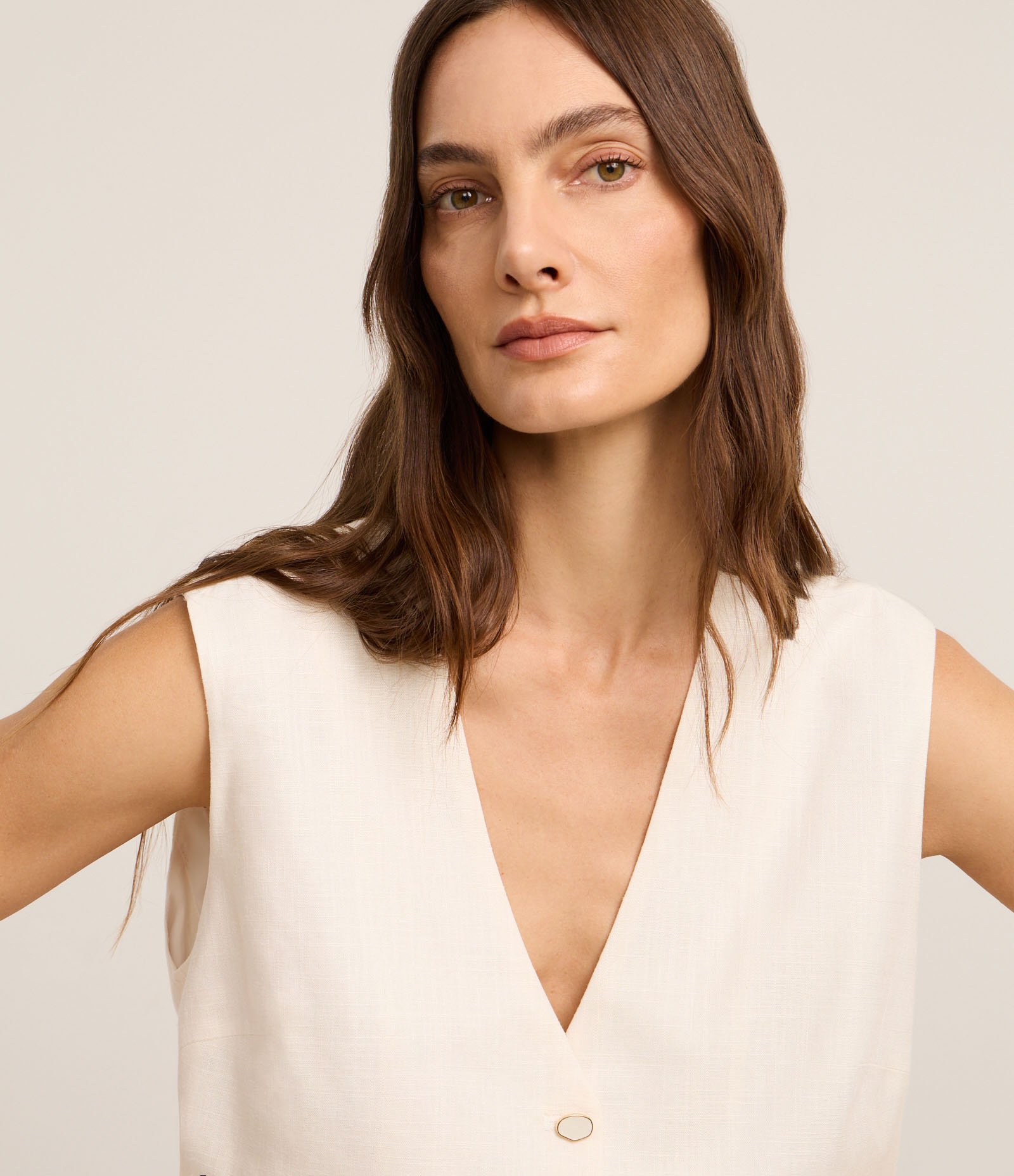 Colete Alongado Texturizado em Cambraia com Amarração Off White 6