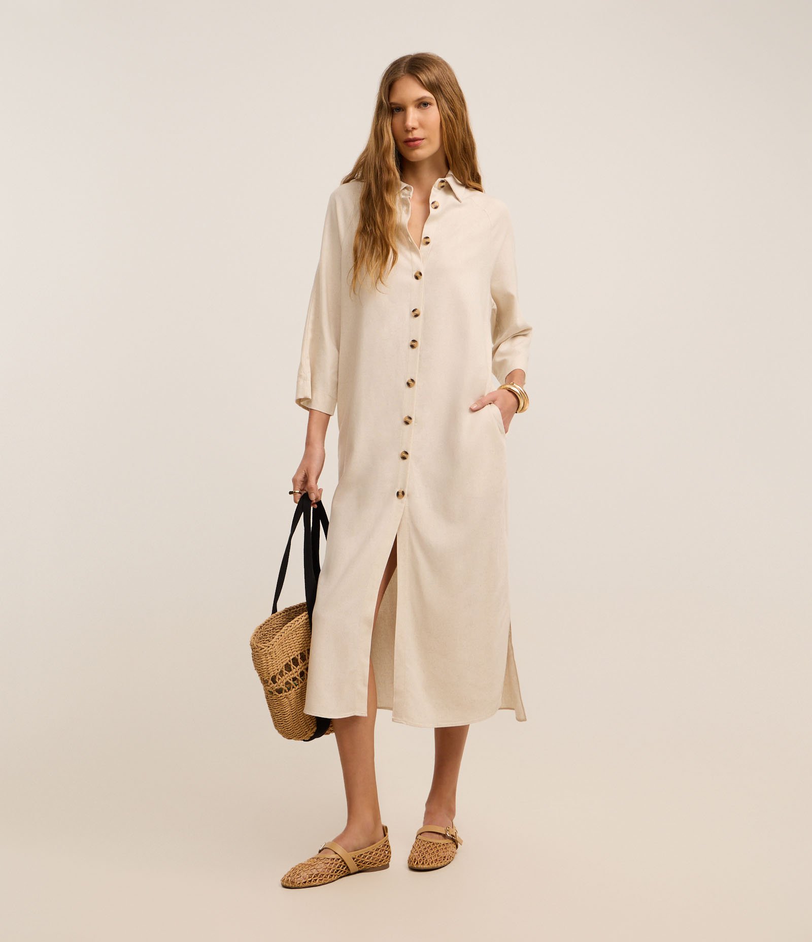 Vestido Chemise Reto e Midi em Viscolinho Bege 2