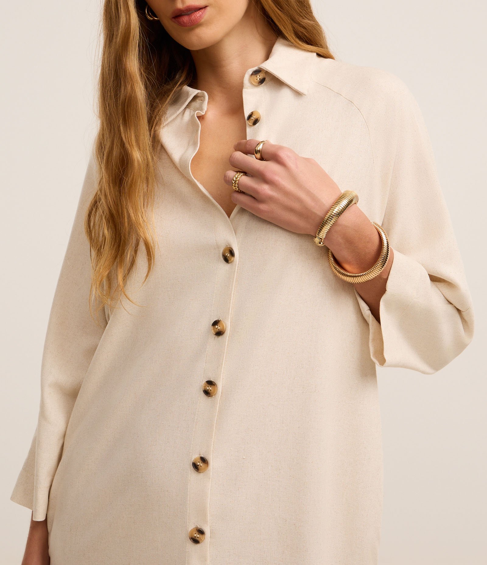 Vestido Chemise Reto e Midi em Viscolinho Bege 3