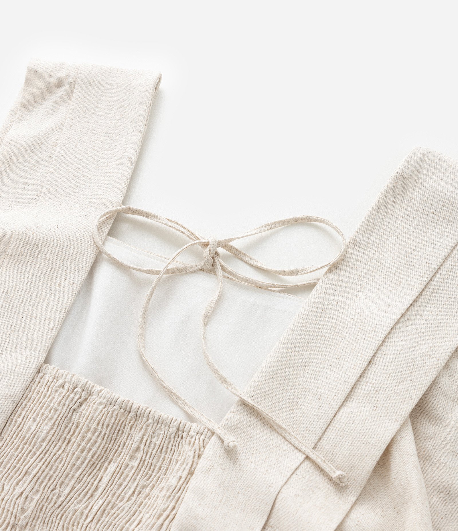 Blusa Cropped em Viscolinho com Lastex nas Costas Curve & Plus Size Bege 8