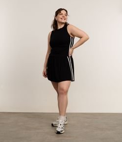 Short Saia Esportivo em Ribana com Listras Laterais Curve & Plus Size