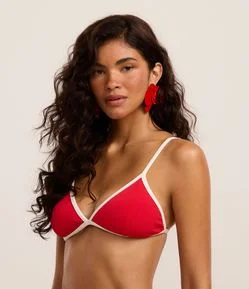 Biquíni Top Triângulo Fixo Texturizado e com Viés Contrastante