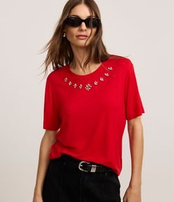 Camiseta T-shirt em Viscose com Aplicação de Strass