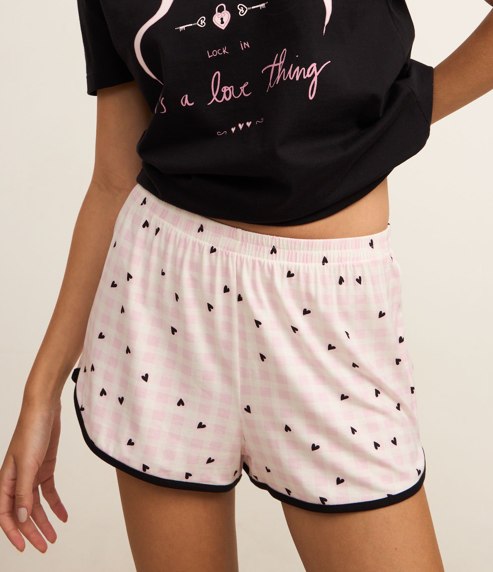 Pijama Short Doll em Algodão com Estampa de Laço Preto 4