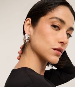 Brinco Argola Duplo em Metal e Resina