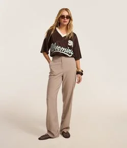 Calça Reta Alfaiatada em Crepe