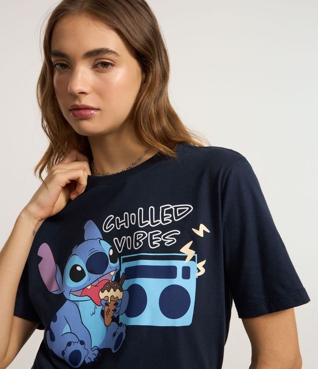 Camiseta Alongada em Algodão com Estampa Stitch Chilled Vibes