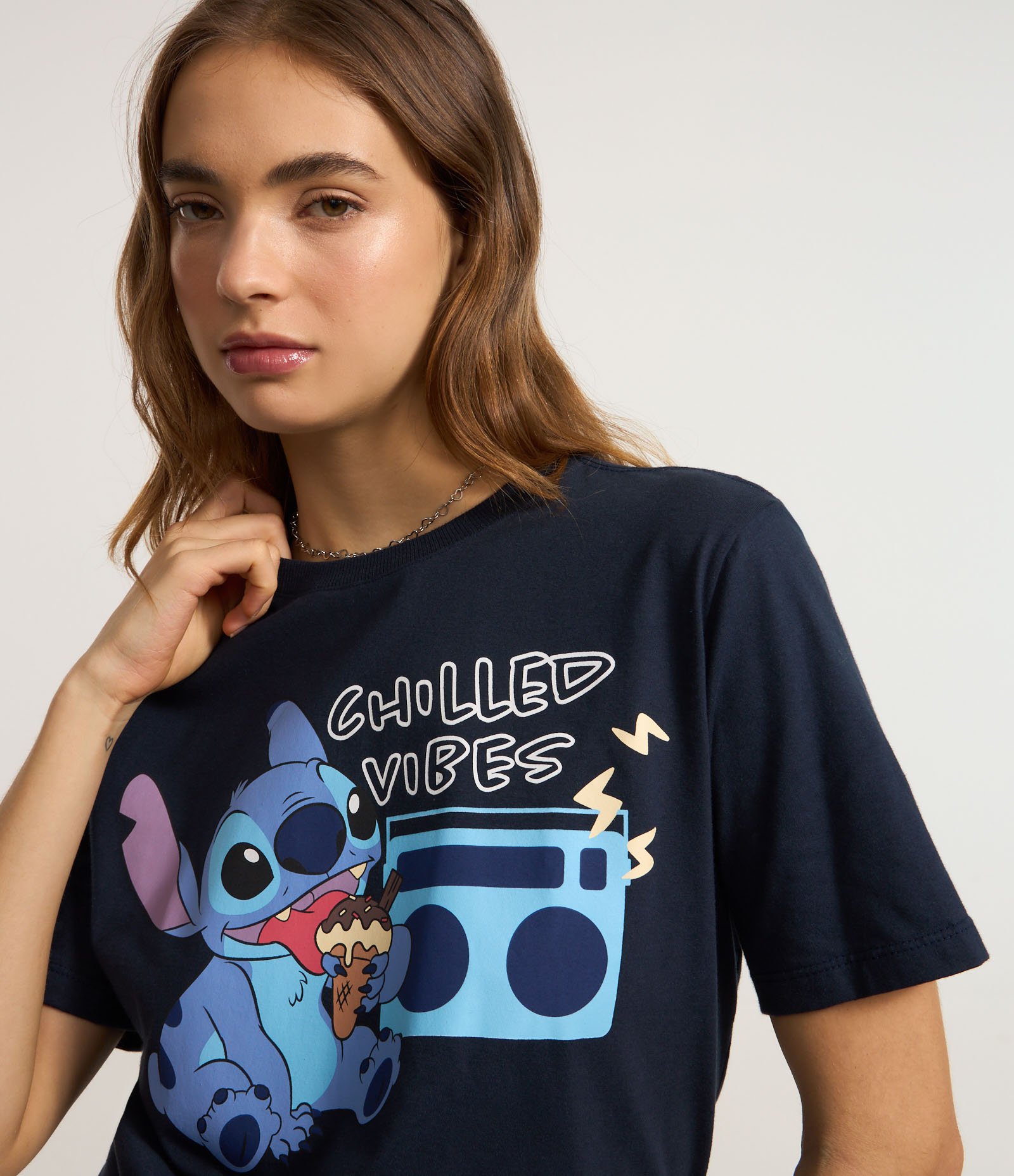 Camiseta Alongada em Algodão com Estampa Stitch Chilled Vibes Azul 1